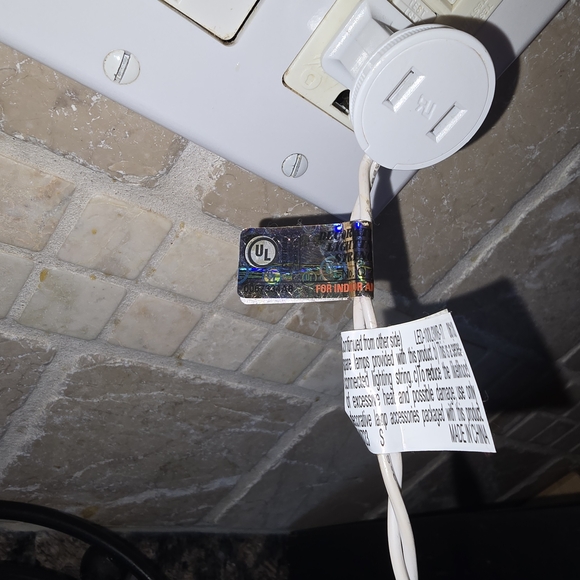 ⬇️ White LED String Lights - Picture 2 of 5